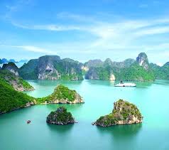 HA LONG BAY - WORLD NATURAL HERITAGE